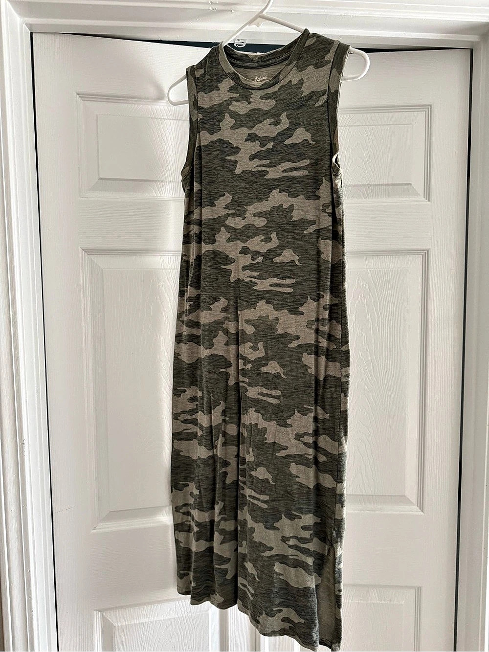 Universal thread Midi T-Shirt Dress in Camo Green & Gray